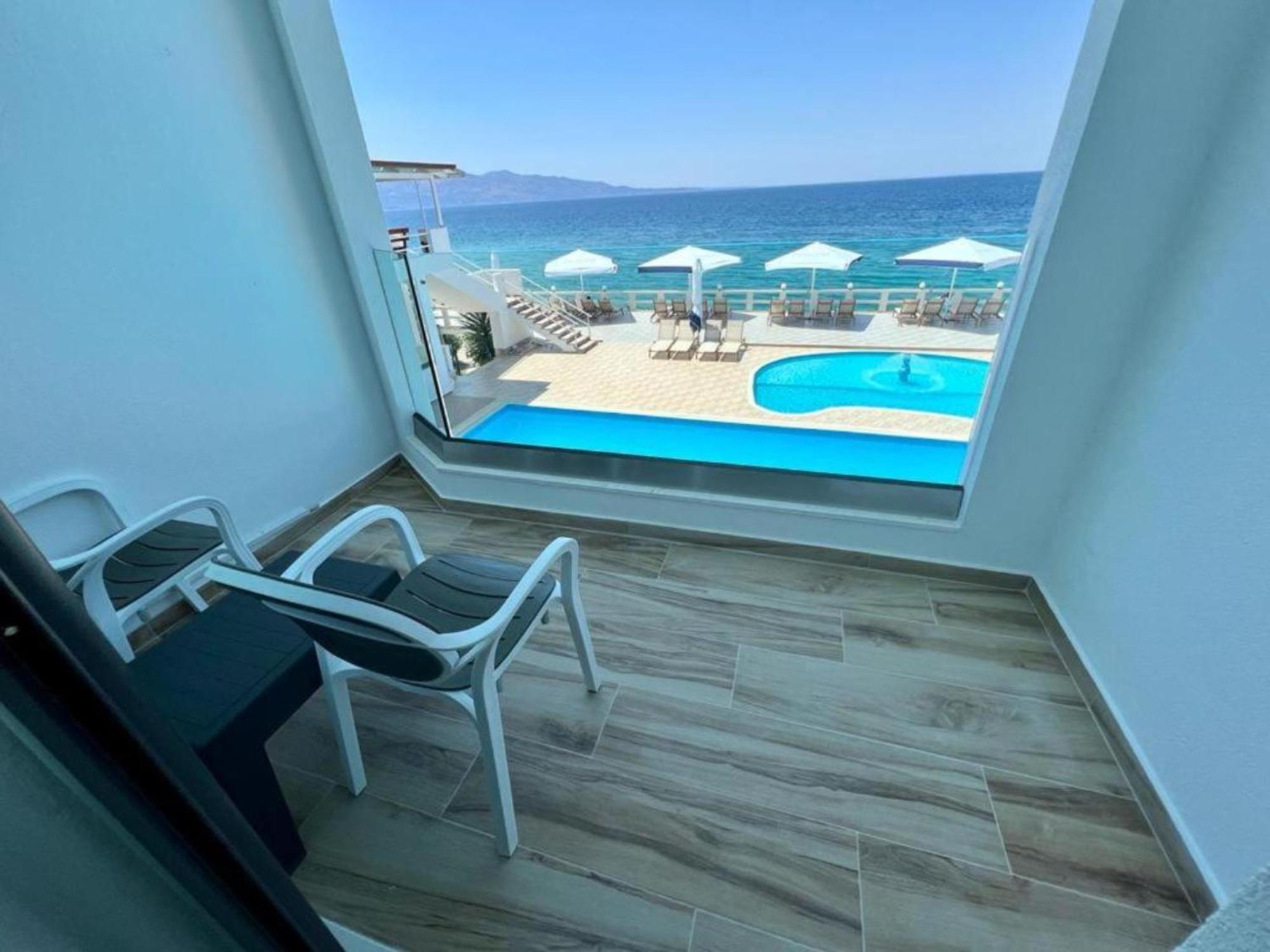 Hotel Emblem Sarandë Exterior foto