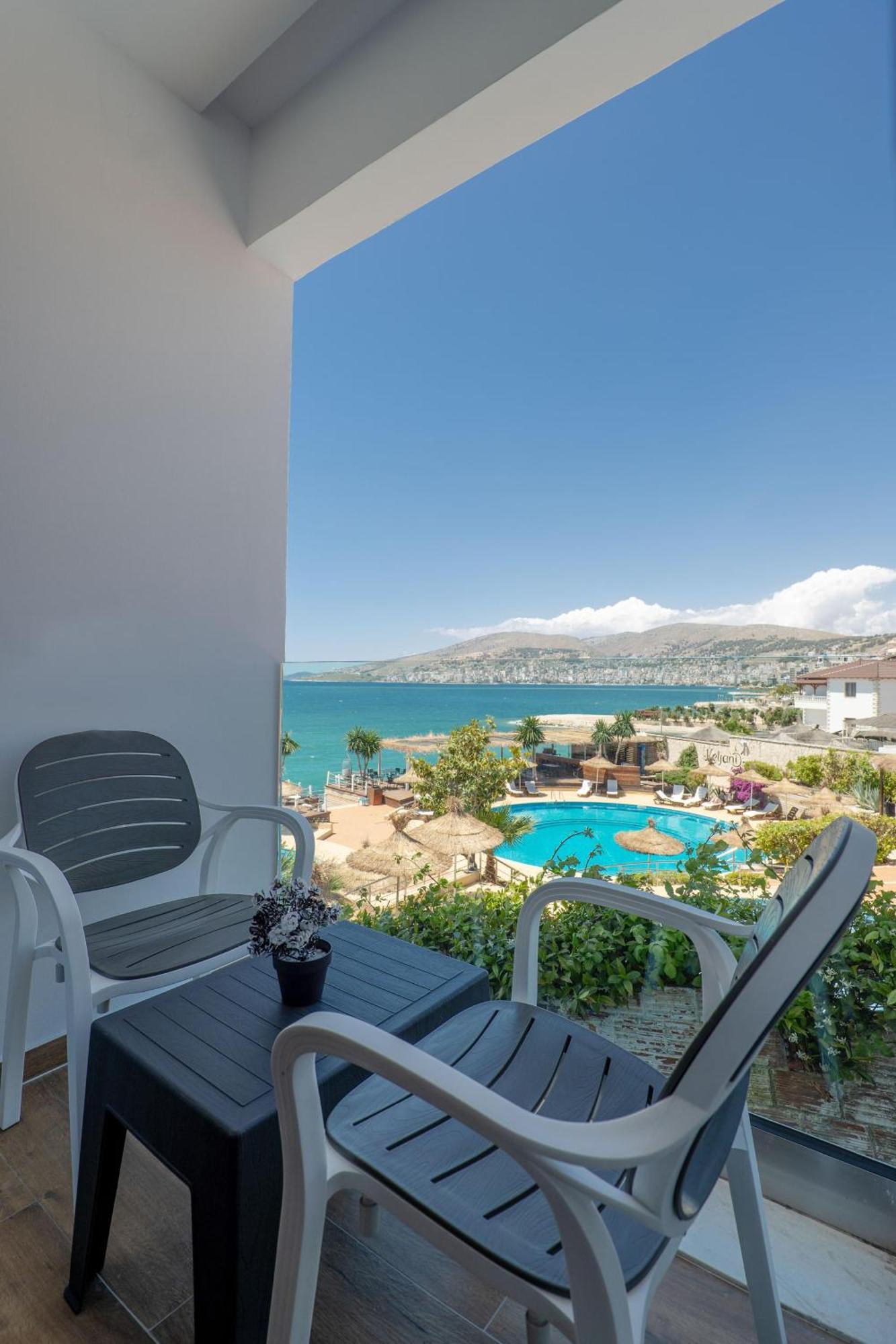 Hotel Emblem Sarandë Exterior foto
